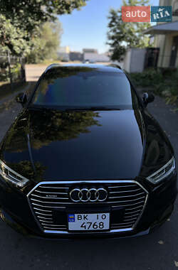 Седан Audi A3 2017 в 
