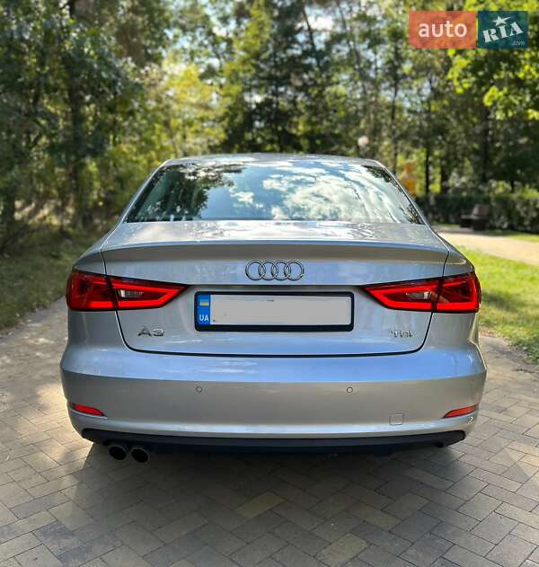 Седан Audi A3 2016 в Ирпене