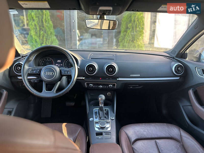Седан Audi A3 2017 в Львові