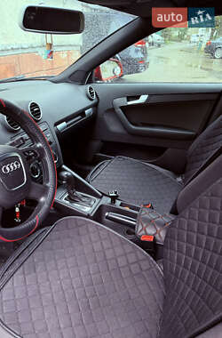 Хэтчбек Audi A3 2005 в 