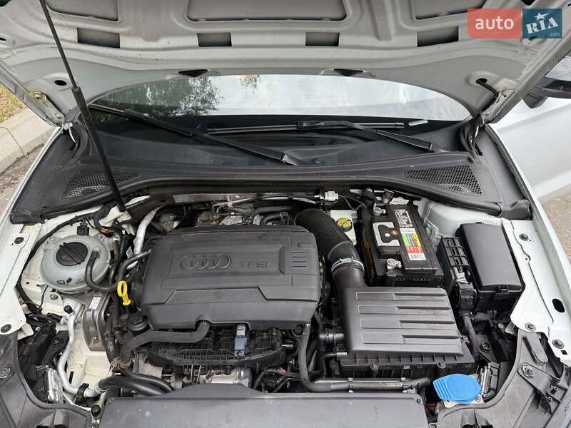 Кабріолет Audi A3 2015 в Києві