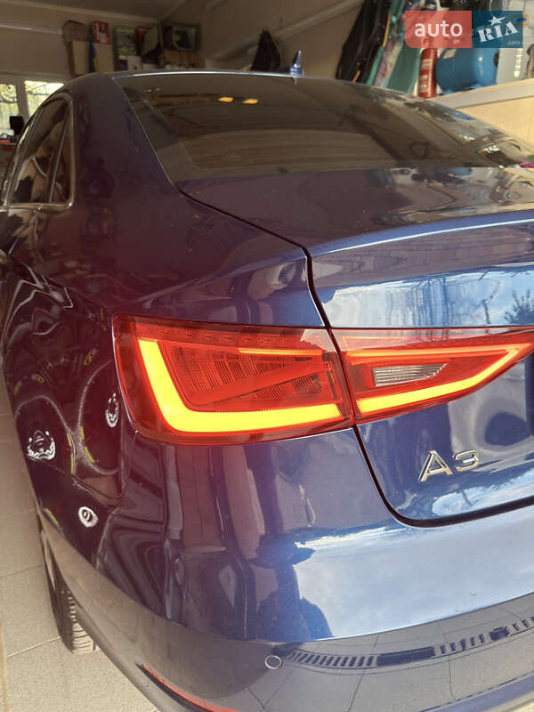 Седан Audi A3 2015 в Івано-Франківську