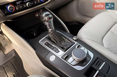 Седан Audi A3 2015 в 