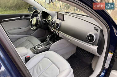 Седан Audi A3 2015 в 