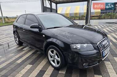 Хетчбек Audi A3 2005 в 