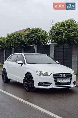Хэтчбек Audi A3 2015 в Киеве