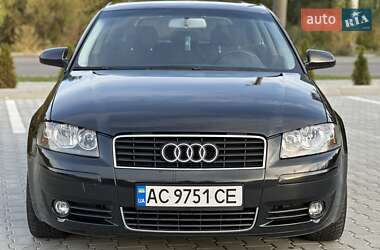 Хэтчбек Audi A3 2004 в 