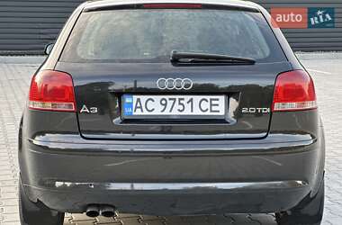 Хэтчбек Audi A3 2004 в 