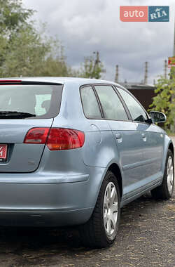 Хэтчбек Audi A3 2008 в 