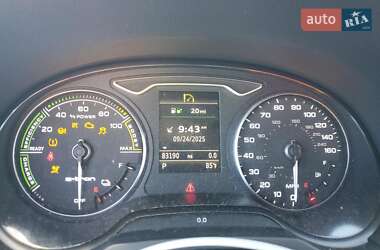 Хетчбек Audi A3 2016 в 