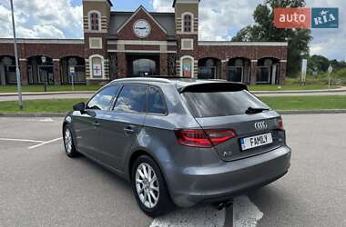 Хетчбек Audi A3 2016 в 