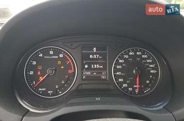 Седан Audi A3 2017 в  фото 10 Седан Audi A3 2017 в