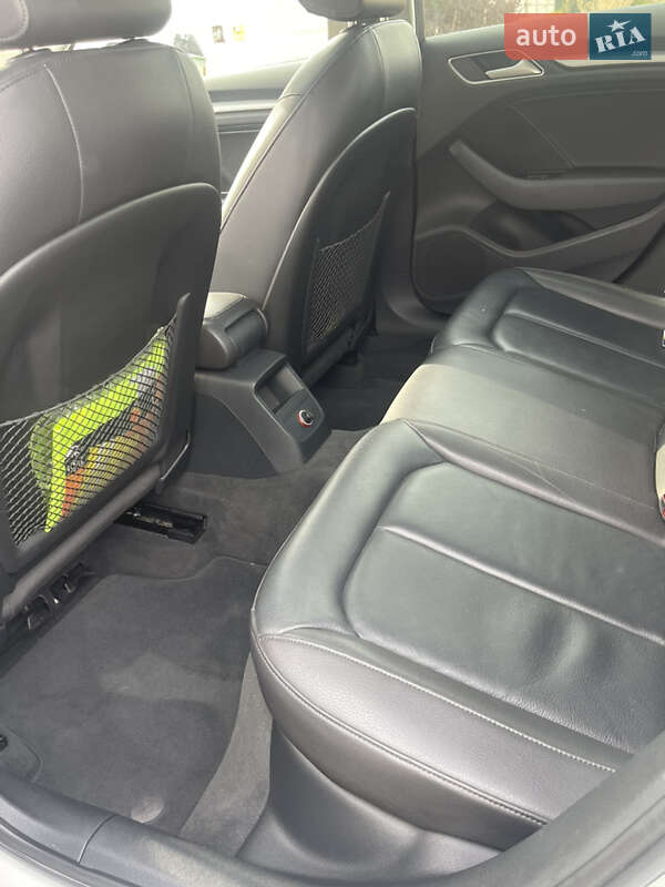 Седан Audi A3 2016 в Одессе