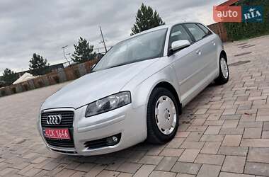 Хетчбек Audi A3 2006 в 
