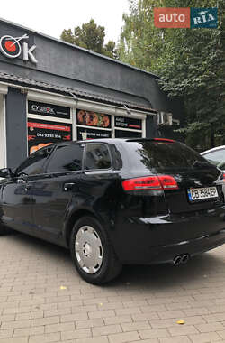 Хэтчбек Audi A3 2012 в 