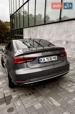 Седан Audi A3 2017 в 