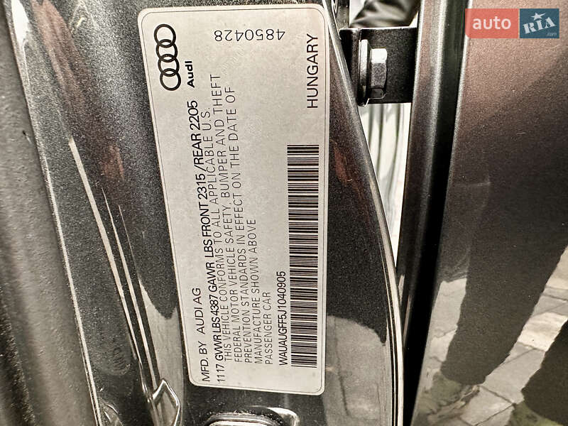 Седан Audi A3 2017 в Киеве