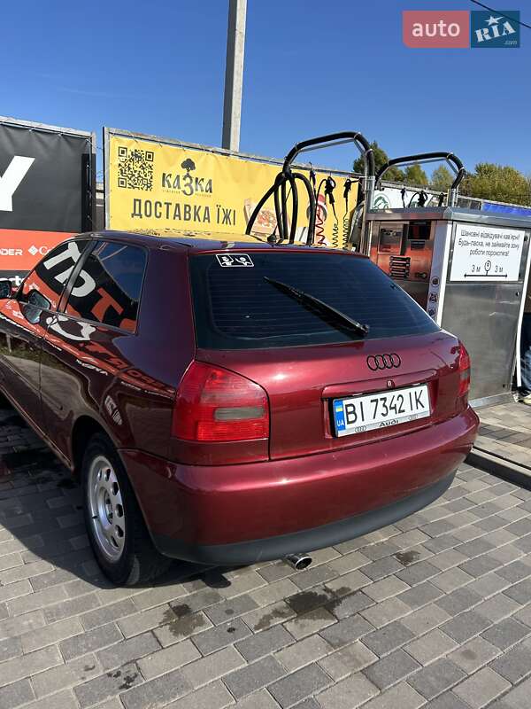 Хетчбек Audi A3 1998 в Лубнах