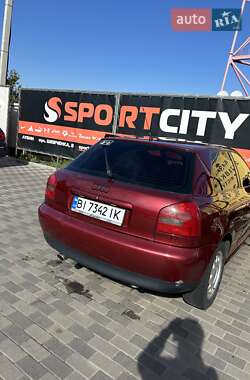 Хетчбек Audi A3 1998 в 
