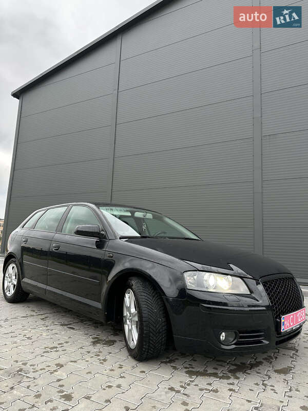 Хетчбек Audi A3 2005 в 