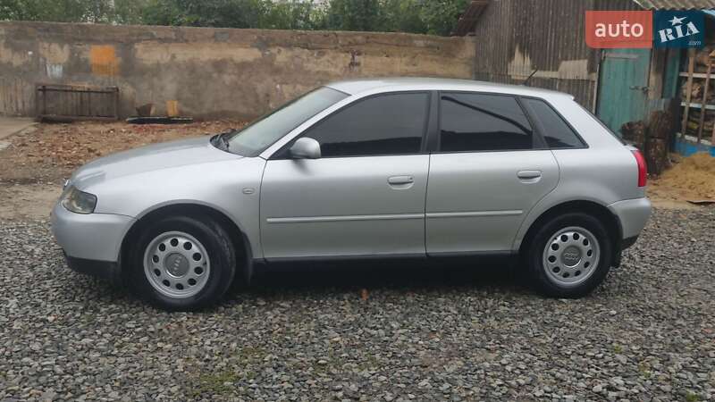 Хэтчбек Audi A3 2002 в Чорткове