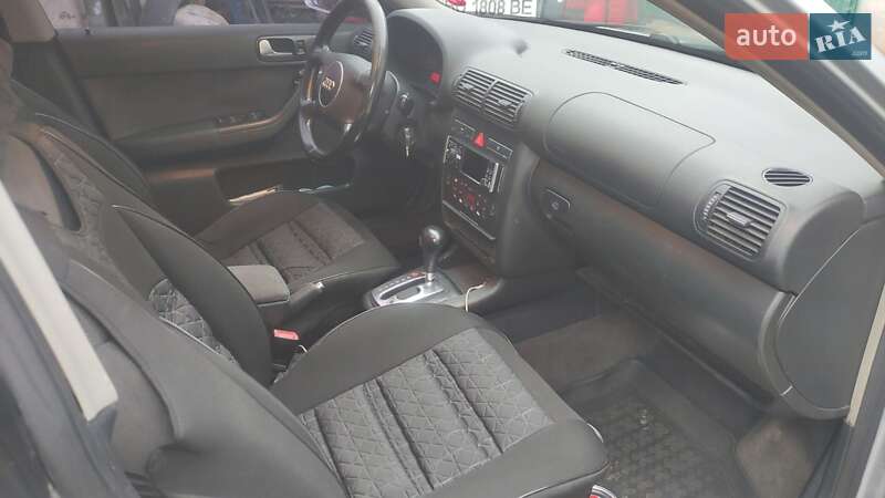 Хэтчбек Audi A3 2002 в Чорткове