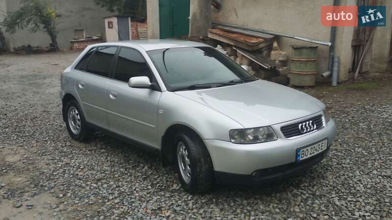 Хэтчбек Audi A3 2002 в Чорткове