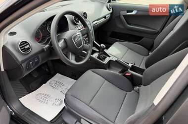 Хэтчбек Audi A3 2005 в 