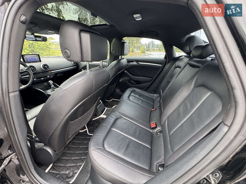 Седан Audi A3 2015 в Киеве