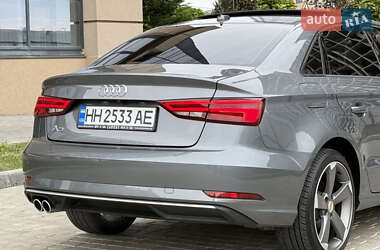 Седан Audi A3 2016 в 