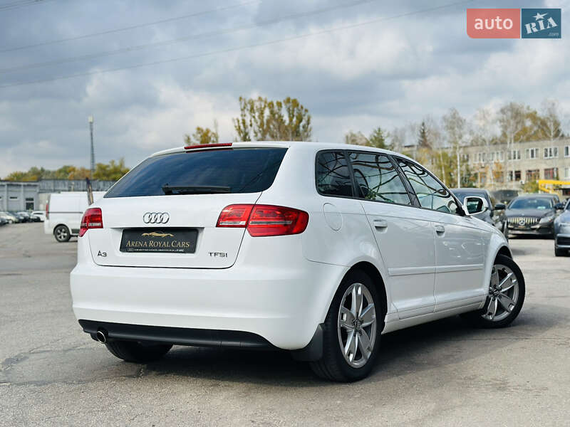 Хэтчбек Audi A3 2013 в Харькове