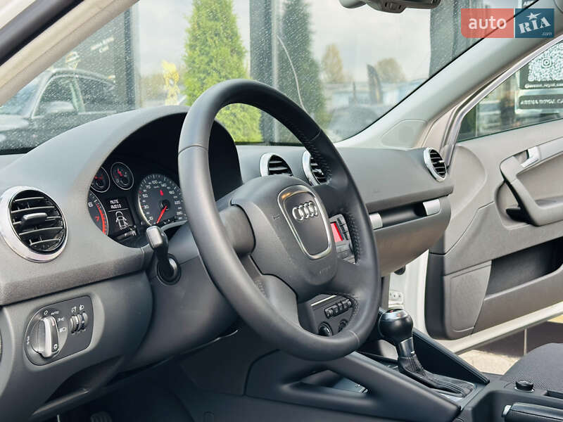 Хэтчбек Audi A3 2013 в Харькове