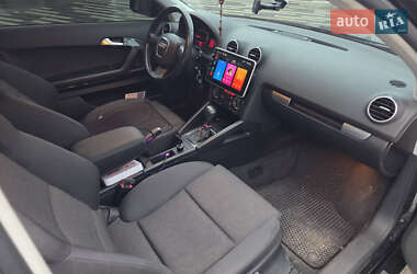 Хэтчбек Audi A3 2005 в 