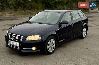 Хэтчбек Audi A3 2009 в 