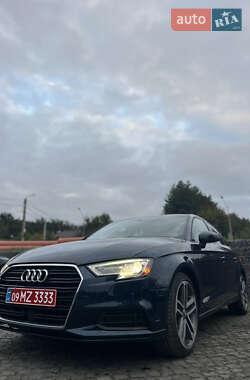 Седан Audi A3 2018 в 
