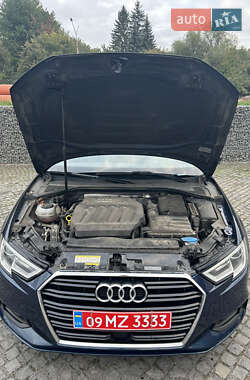 Седан Audi A3 2018 в 