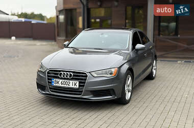 Седан Audi A3 2015 в Ровно