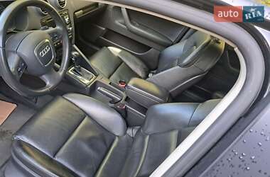Хэтчбек Audi A3 2005 в 