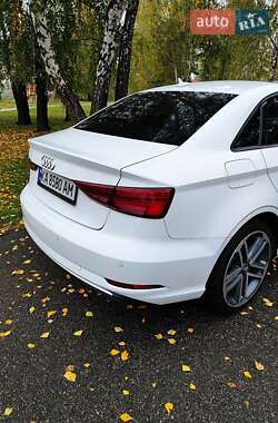 Седан Audi A3 2018 в 