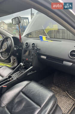 Хэтчбек Audi A3 2006 в 