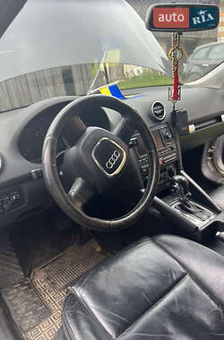 Хэтчбек Audi A3 2006 в 