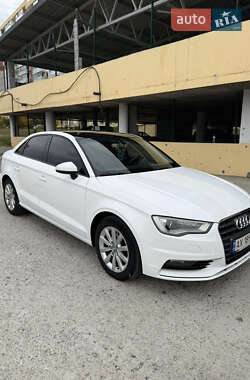 Седан Audi A3 2015 в 