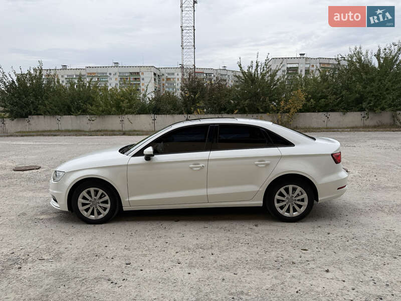 Седан Audi A3 2015 в Харькове фото 6 Седан Audi A3 2015 в Харькове