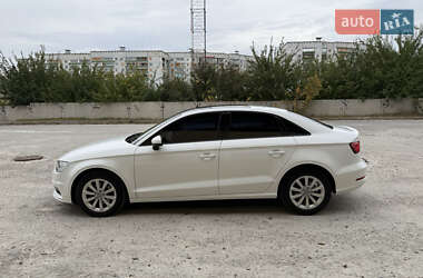 Седан Audi A3 2015 в 