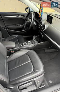 Седан Audi A3 2015 в 