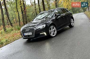 Хетчбек Audi A3 2017 в 