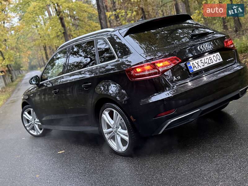 Хетчбек Audi A3 2017 в Києві
