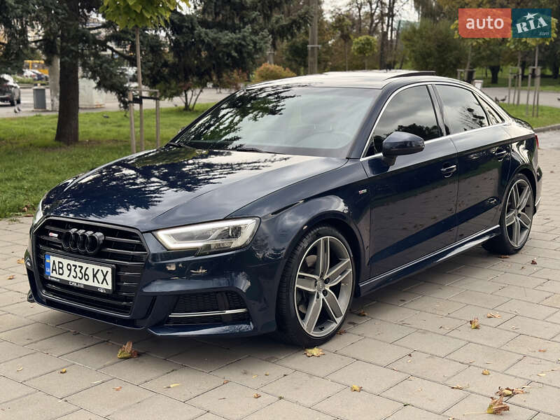 Седан Audi A3 2016 в 