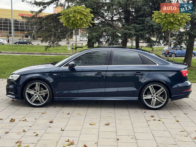 Седан Audi A3 2016 в Вінниці