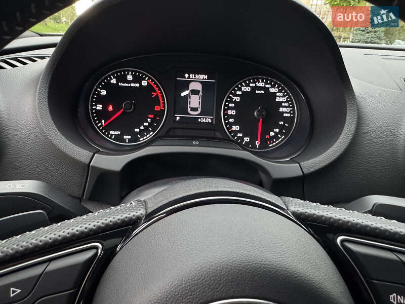 Седан Audi A3 2016 в Вінниці